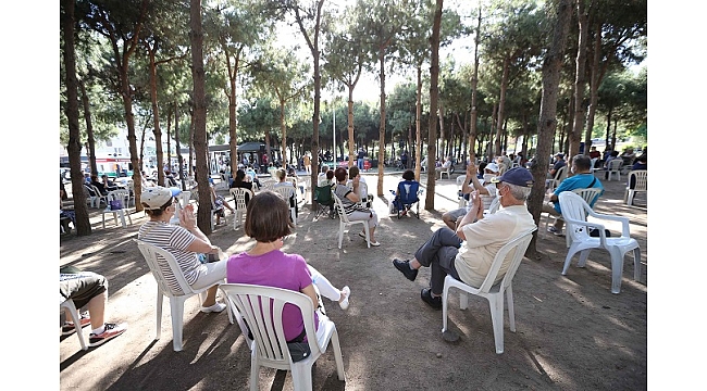 Karşıyaka’da çınarlara özel müzik şöleni