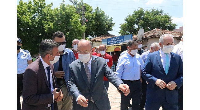Manisa'daki depremde tarama çalışmaları sürüyor