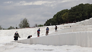 Pamukkale'yi 8 günde 2 bin kişi ziyaret etti