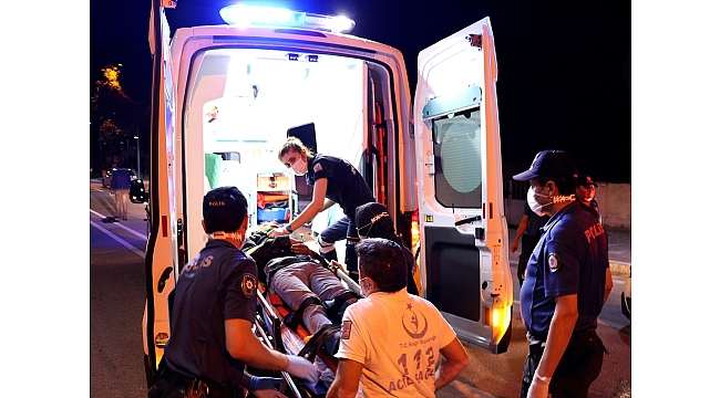 Polis aracıyla çarpışan motosikletin sürücüsü yaralandı