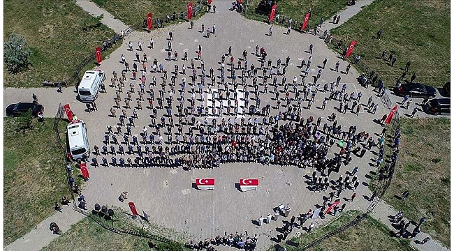 Şehit işçiler son yolculuklarına uğurlandı