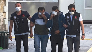 Suçüstü yakalanan 4 uyuşturucu şüphelisinden ikisi tutuklandı