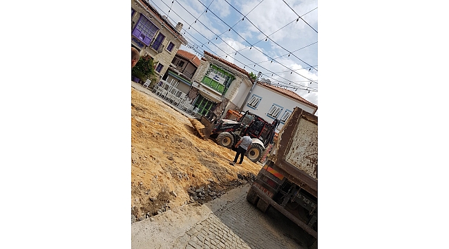 Turizm sezonunda Alaçatı şantiyeye döndü