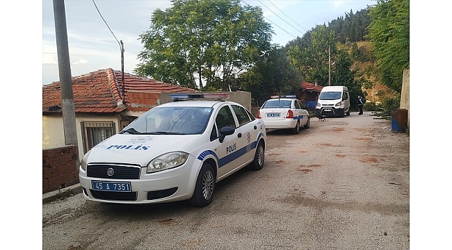 Vurup yol kenarına attılar