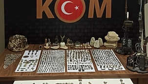 155 parça tarihi eser ile 2 bin 300 sikke ele geçirildi