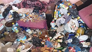 30 metrekarelik evden 1.5 ton atık çıktı