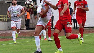 Akhisarspordeplasmanda güldü