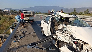 Aydın'da otomobil ile kamyonet çarpıştı: 4 yaralı