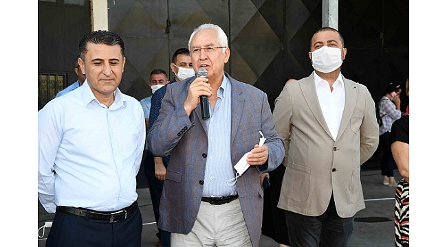 Başkan Selvitopu bayramı çalışanlarla kutladı