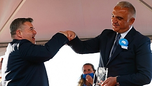 Çeşme Plajına Mavi Bayrak
