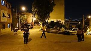 İzmir'de bıçaklı kavga: 2 yaralı