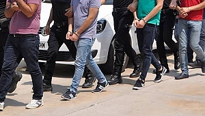 İzmir merkezli FETÖ operasyonunda 5 şüpheli gözaltına alındı