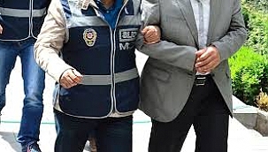 İzmir merkezli FETÖ operasyonunda 6 tutuklama