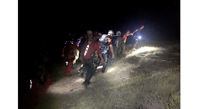 Kayalıklardan düşen 2 Ukraynalı turist kurtarıldı