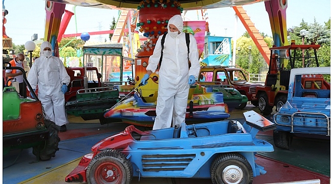 Lunapark ve tematik parklar 'kontrollü sosyal hayat' çerçevesinde açıldı