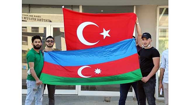 Öğrenciler Ermenistan'ı protesto etti