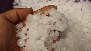 Salihli'de sağanak ve dolu etkili oldu