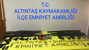 Silah kaçaklığı operasyonunda 2 şüpheli yakalandı