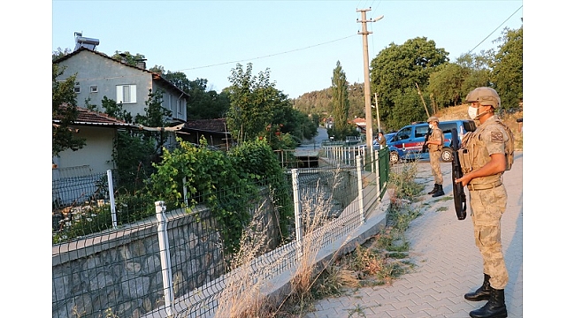 Uyuşturucu satıcılarına "şafak" operasyonu: 20 gözaltı