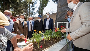 Aydın Erten mezarı başında anıldı