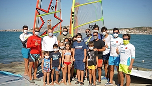 Ayvalık deniz sporlarının merkezi olma yolunda emin adımlarla ilerliyor