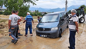 Denizli'de sağanak etkili oldu