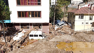 Giresun'daki selde 5 kişi hayatını kaybetti.Bir Jandarma eri şehit oldu