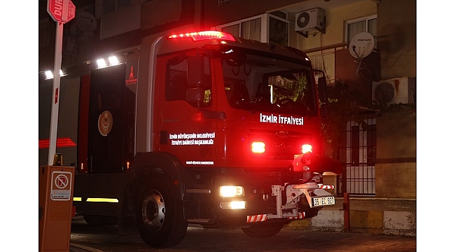 İzmir'de "çöp evde" çıkan yangında bir kişi öldü