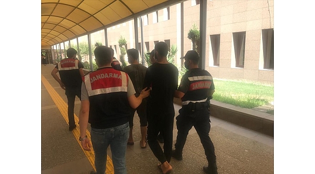 İzmir'de terör  örgütü operasyonu