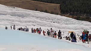 Pamukkale'yi bayramda 20 bin kişi ziyaret etti