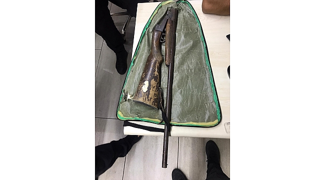 Sokakta havaya ateş eden kişi gözaltına alındı