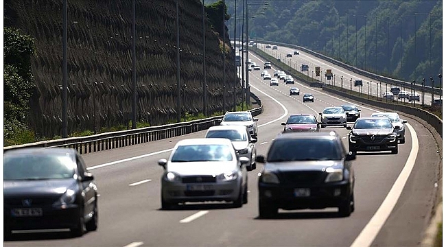 Tatilcilerin dönüş yolculuğu başladı