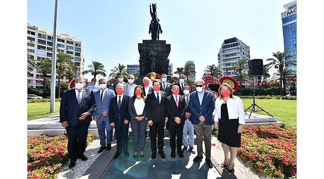 Başkan Soyer CHP’nin 9 Eylül törenine katıldı