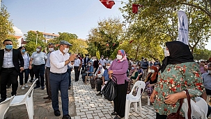 “Rehberim İzmir halkıdır”