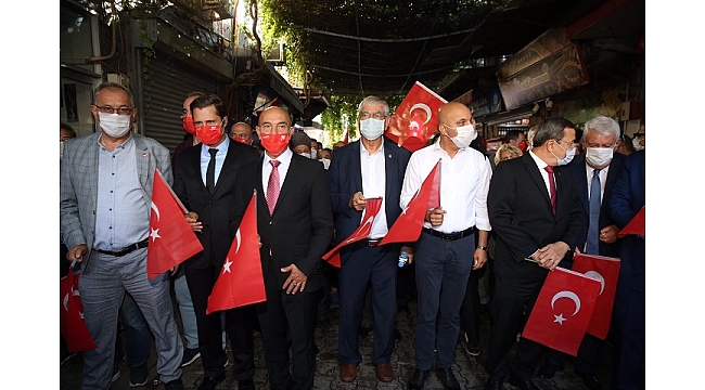 " Cumhuriyet Halk Partimizin kurulduğu gün kutlu olsun!"