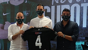 Dünyaca ünlü stoper Denzilispor'a