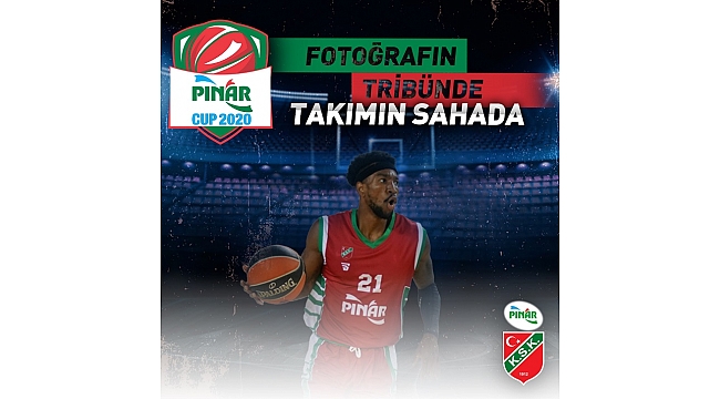 Fotoğrafın Tribünde Takımın Sahada