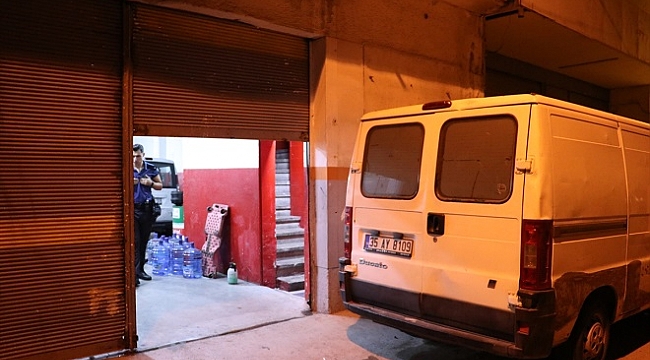İzmir'de tabancayla vurulan kişi ağır yaralandı