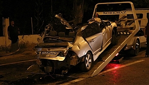 İzmir'de trafik kazası: 2 ölü, 2 yaralı