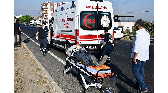 Manisa'da iki otomobil çarpıştı: 4 yaralı