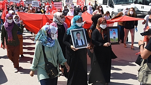 Şırnaklı kadınlardan terör örgütü PKK'ya karşı 'Artık Yeter' yürüyüşü