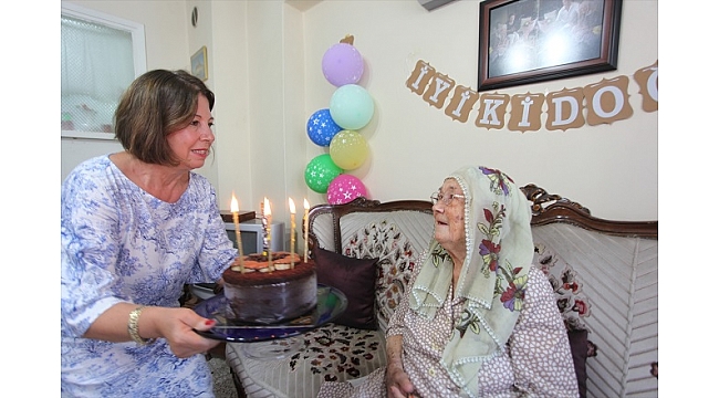 Sökeli Melike nine, 100. yaşını kutladı
