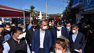 Bakan Kurum ve Bakan Gül, Sığacık'ı ziyaret etti