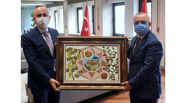 Başkan Kayda Ulaştırma Bakanı ile Salihli’nin Projelerini Görüştü