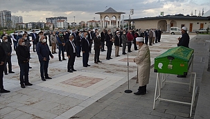 Demirayak, toprağa verildi