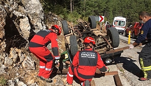 Devrilen cipin altında kalan sürücü öldü