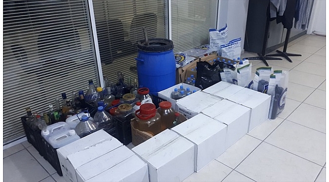 Foça'da 198 litre etil alkol ele geçirildi