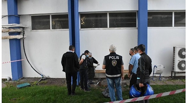 İzmir'de bir kişi hastane bahçesinde ölü bulundu