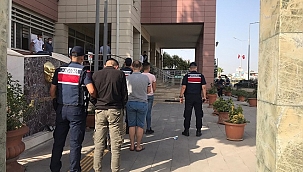 İzmir'de hırsızlık şüphelileri suçüstü yakalandı
