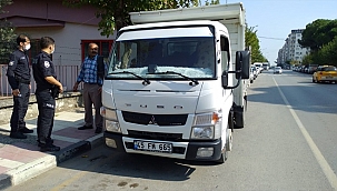 İzmir'de kara yolunda erkek cesedi bulundu